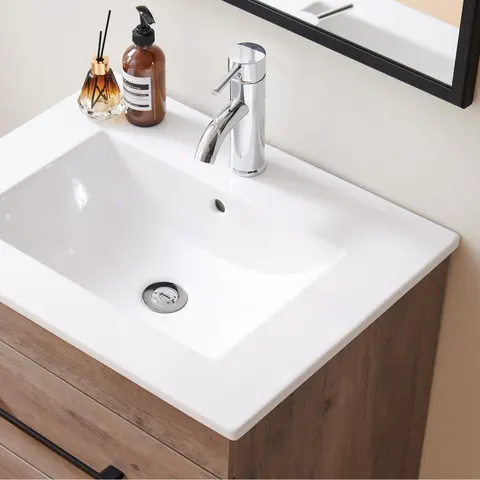 24-inch Ceramic Bathroom Sink - image 7